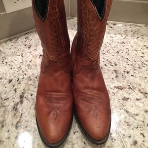 Laredo Women’s cowboy boots size 9